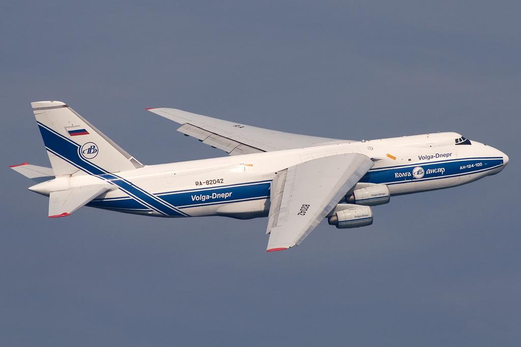 antonov_124_1